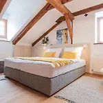 Ledererhaus *