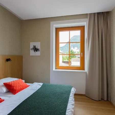 Ledererhaus *